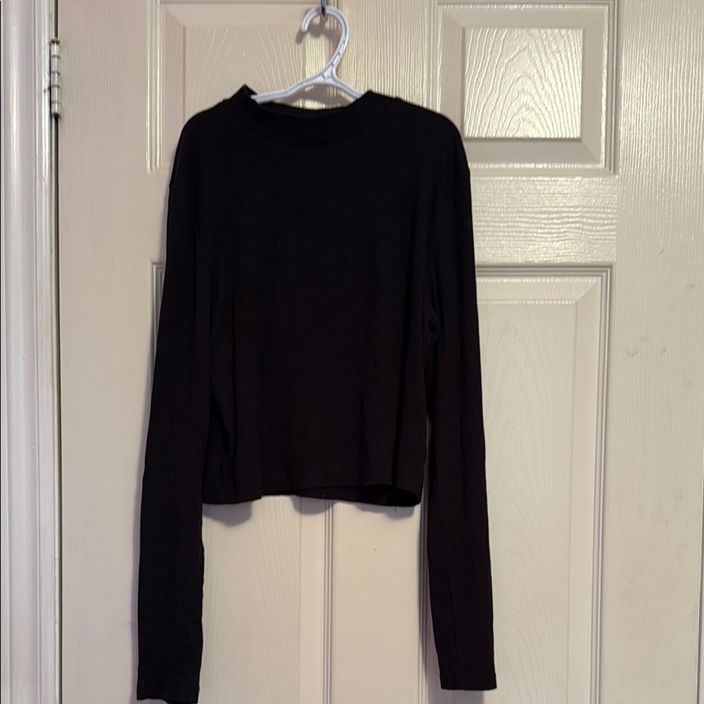 H&M Black Fitted Hoodie Sweatshirt